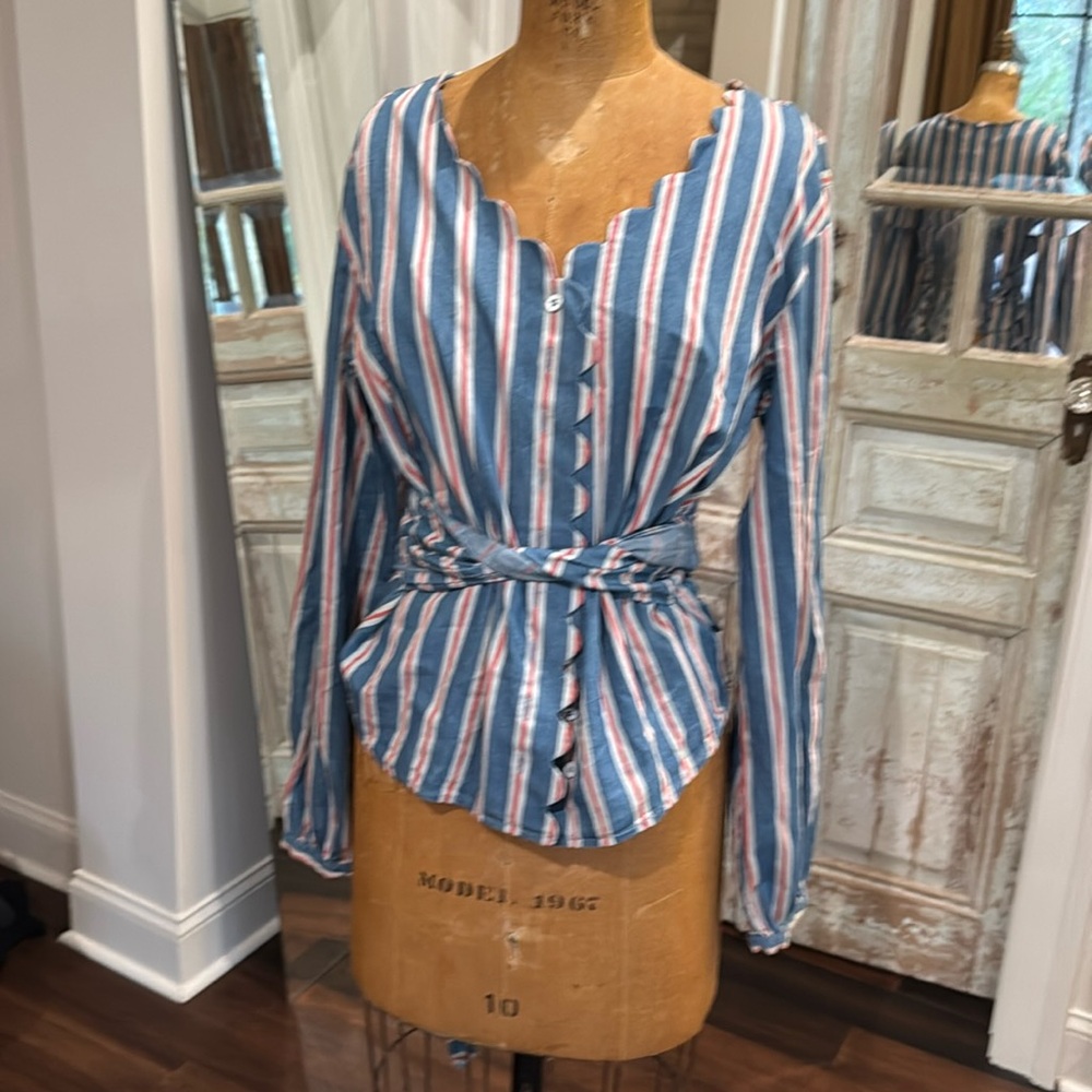 Buffalo top 100% cotton size medium